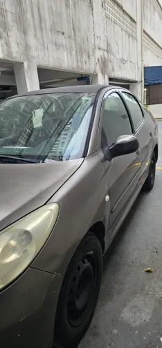 Peugeot 207 Sedan Passion XR 1.4 Flex 8V 4P 2011