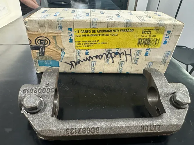 Conjunto garfo de embreagem fresado, referênc