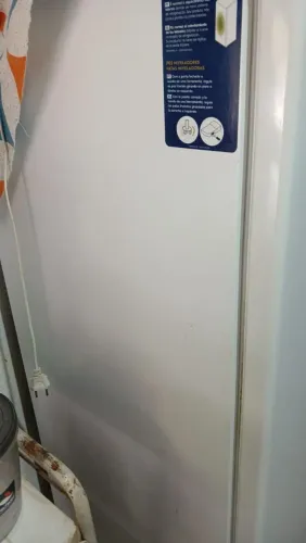 Vendo geladeira Eletrolux