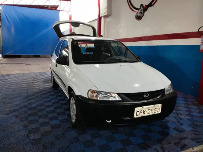 Chevrolet Celta 1.0/super/n.piq.1.0 MPFI VHC 8V 3P 2001