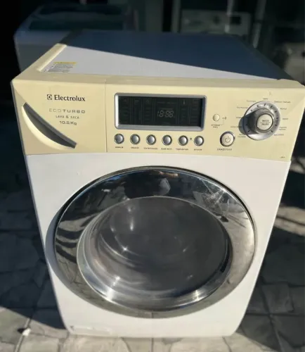 LAVA E SECA ELECTROLUX 10,5 KG