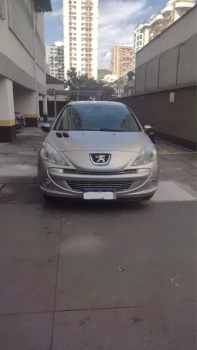 Peugeot 207 Sed. Passion XR Sport 1.4 Flex 8V 4P 2013