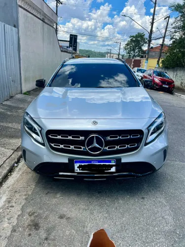 Mercedes-Benz GLA 200 Adv. 1.6/1.6 TB 16V Flex Aut. 2019
