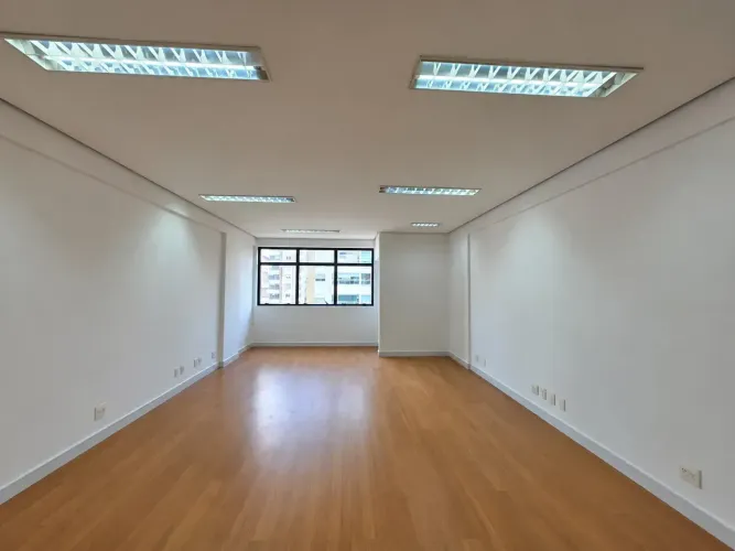 Sala Comercial no Espaço Aquarius  Jardim Aquarius