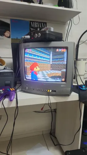 TV de tubo sem controle