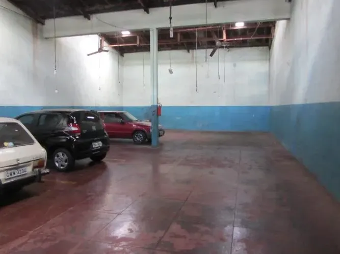 Comercial Galpão em Uberlândia