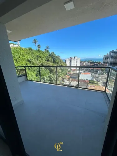 Apartamento com planejados e 80 m2 no Centro da cidade.