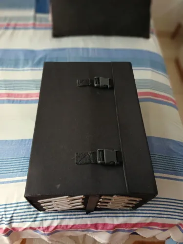 Maleta para 100 oculos