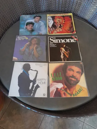 Disco de vinil vários títulos 10% desconto acima de 10 unidades