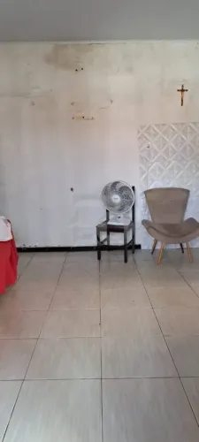Casa no Olaria à Venda de 2 Quartos com Excelente Localização