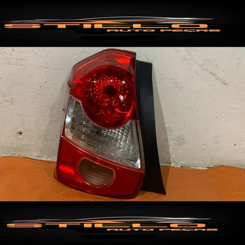 lanterna Etios hatch 2019