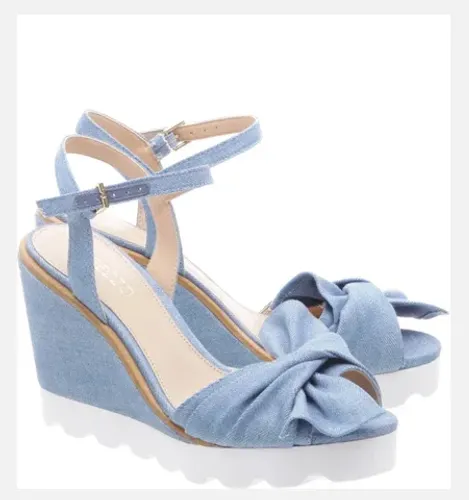 (Arezzo 37) Sandália Arezzo Anabela Jeans c/ Laço Nó 