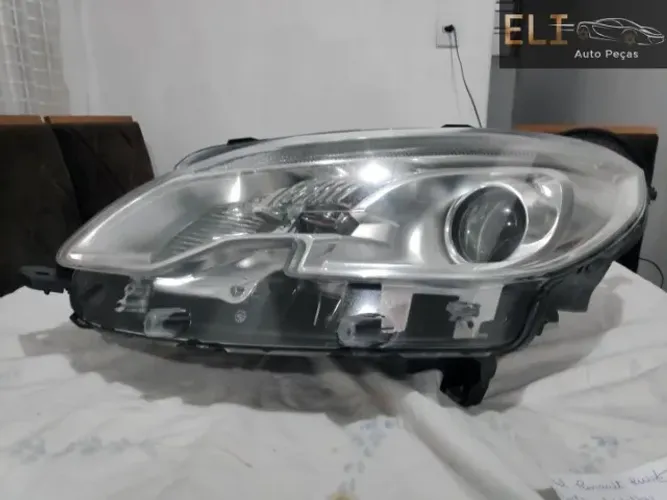 Farol Peugeot 2008 Com Led LE Sem Detalhes Original