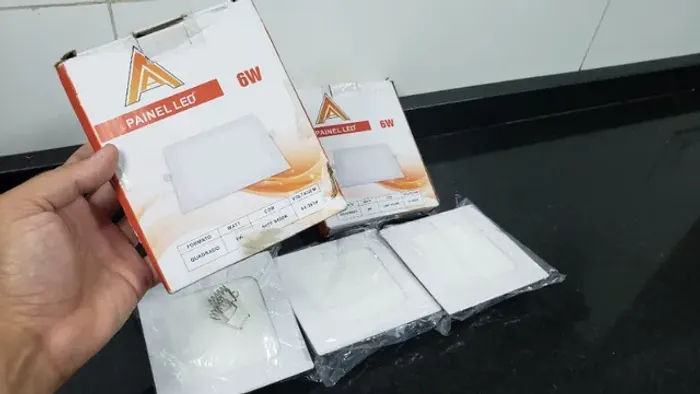 Luminária Plafon LED 6W 12cm x 12cm embutir 6500K Branco Frio