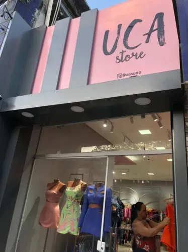 Fachada de ACM para Loja de Roupas