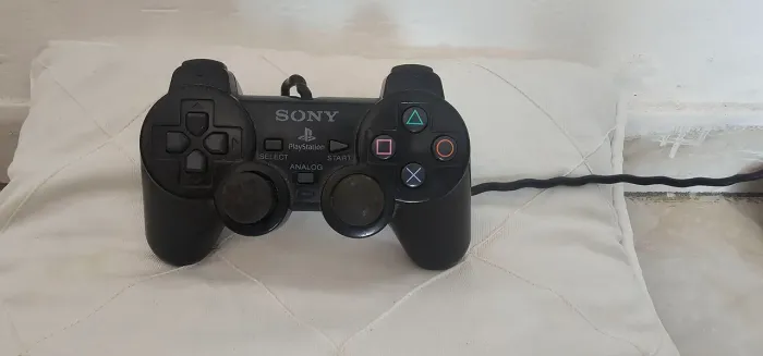 CONTROLE ORIGINAL PS2 SONY SERIE H sem teste COM DEFEITO
