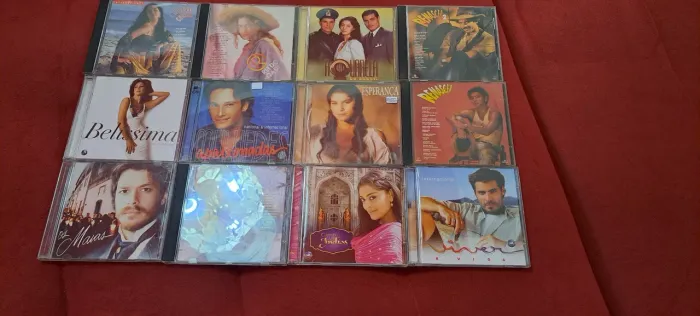 12 CDs de novelas perfeitos 20,00 cada.