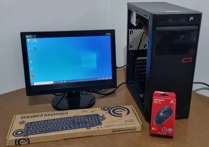 Computador i5 / 4 GB Ram / 320 GB HD / Monitor 15 Pol / Mouse e Teclado