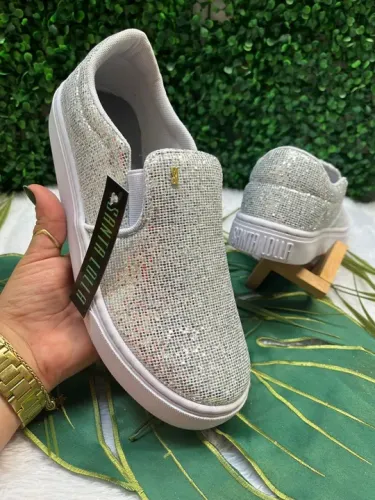 liquidação Tênis feminino R$89,00