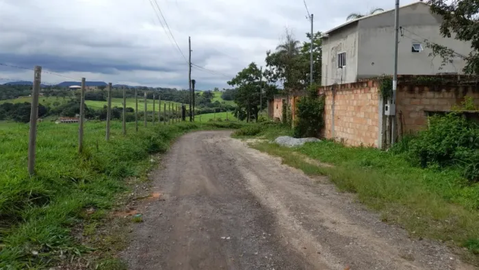 Bandeirinhas/Betim - Lote 200m² - Financia