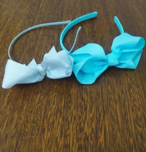 Conjunto De Tiaras Azul-celeste E Branca