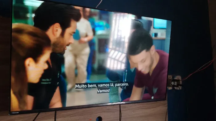 Vendo TV smart tochiba 43 polegadas 