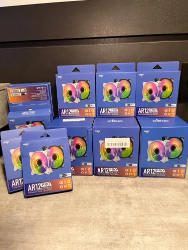 Kit (5FANS) Aigo AR12PRO 75CFM na cor Preta