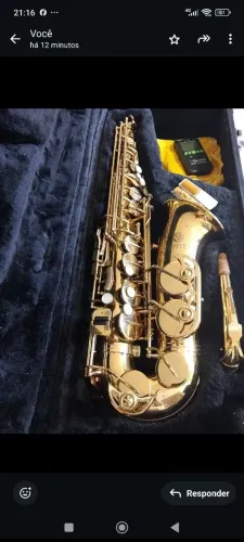 Sax alto Jupiter 567 excelente condições, com case e afinador.