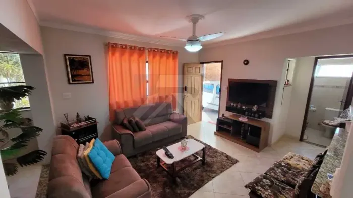 Casa à venda no bairro Vila Nova em Rio Claro - 3 dormitórios!