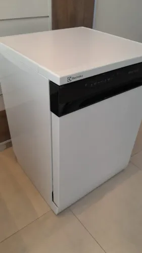 Lava-Louças Electrolux 14 Serviços LL14- NOVA e com GARANTIA!