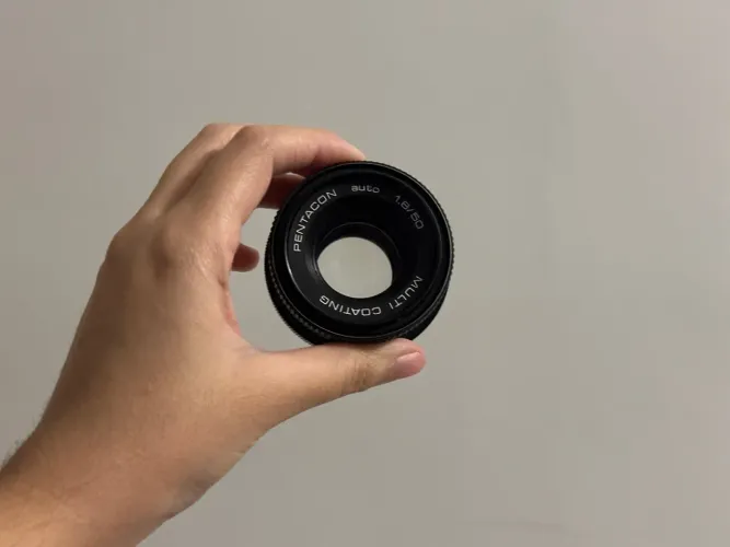 Lente Vintage Pentacon 1.8/50 - Rosca.