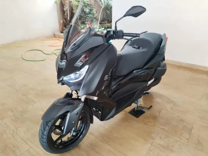 YAMAHA XMAX 250CC 