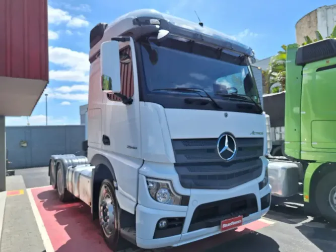 Mercedes benz Actros 2548 6x2 23/24 Selectrucks