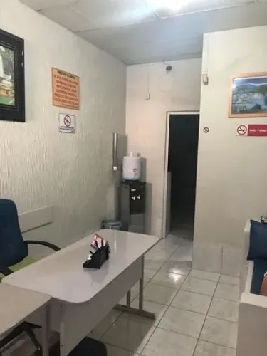 Vendo Prédio na Rua Ramos Ferreira - Praça 14 de Janeiro - R$ 1.300.000,00