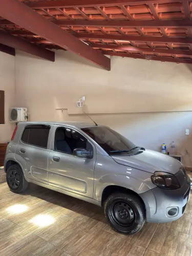 Fiat Uno Vivace Celeb. 1.0 EVO F.flex 8V 5P 2012