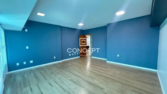 Sala comercial 116 m² mobiliada para locação no Edifício American Business Center