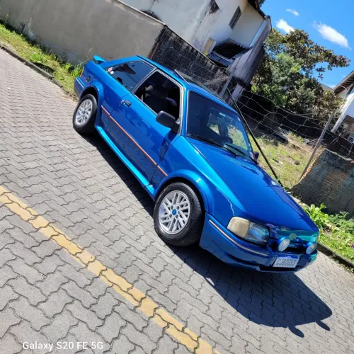 ESCORT XR3 1990 azul caribe