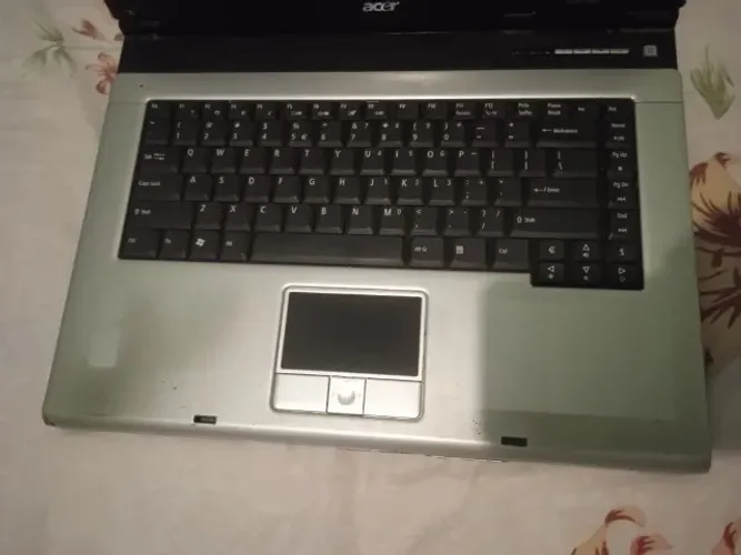 ACER ASPIRE 3.000 ( Não liga)