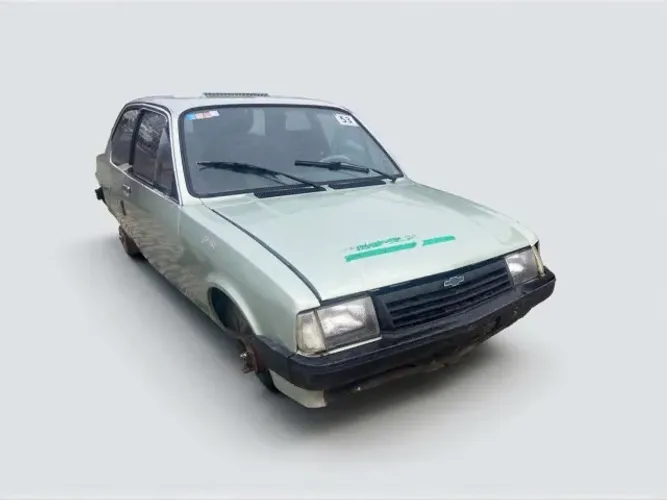 PEÇAS CHEVETTE DL GASOLINA SUCATA MOTOR CAMBIO CARROCERIA BANCO