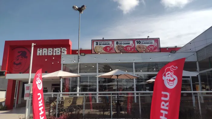 Grande Rede de fast food contrata .