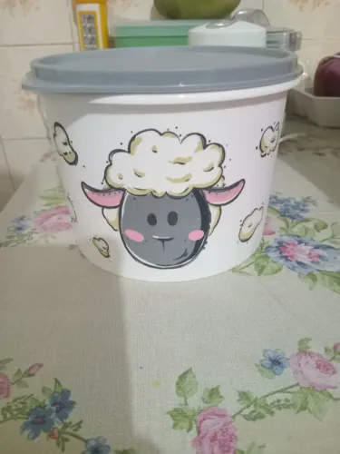 Tupperware ovelhinha 1,7 litros original