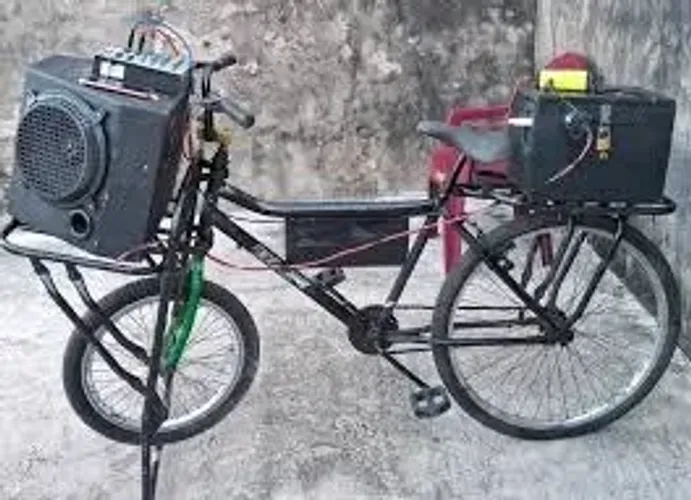 Propagandas em bicicleta de som 