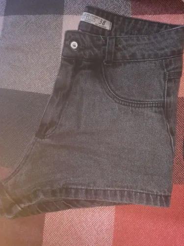 Short jeans