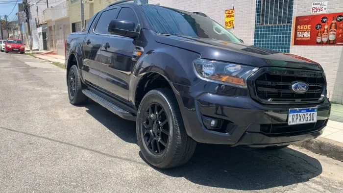 Ford Ranger Black 2.2 4X2 CD Diesel AUT 2023