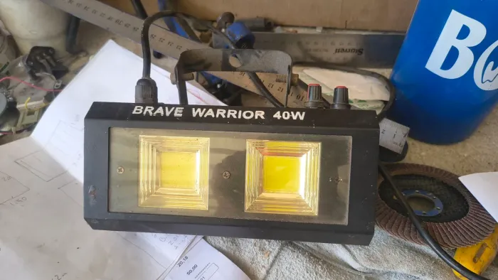 Strobo flash led RGB 40w
