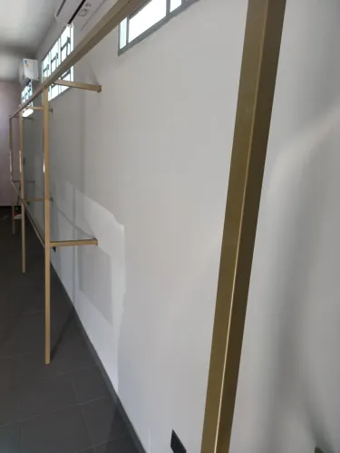 Araras para loja de roupas parcelo 10x