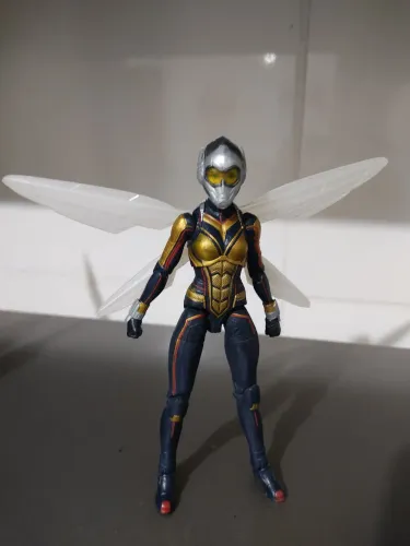 Action Figure - Homem-Formiga e a Vespa