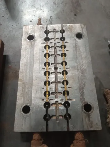 Molde de suporte de vidro para moveis