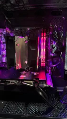 Pc gamer Intel i5 10400f 32gb fury Rx 570 8gb nova