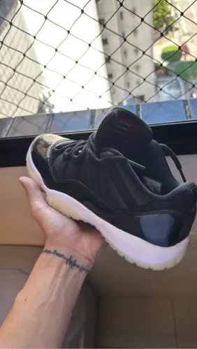 Air Jordan 11 'Bred' low